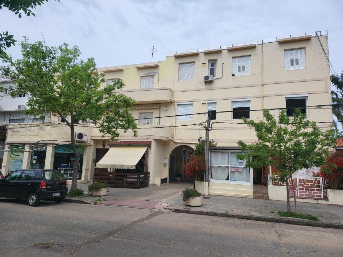 Apartamento Con Terraza Y Parrillero Piriapolis Luaran gambar